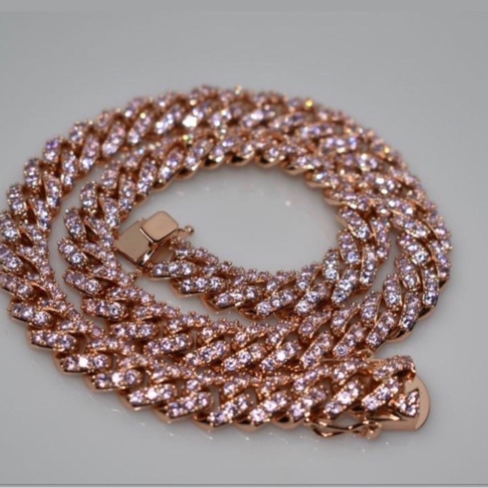 Elegant Rose Gold Women's Necklace 18inch